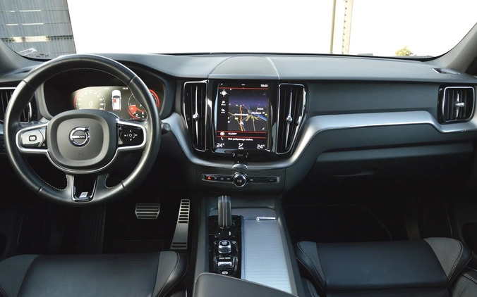 Volvo XC 60 cena 152900 przebieg: 133000, rok produkcji 2019 z Włocławek małe 379